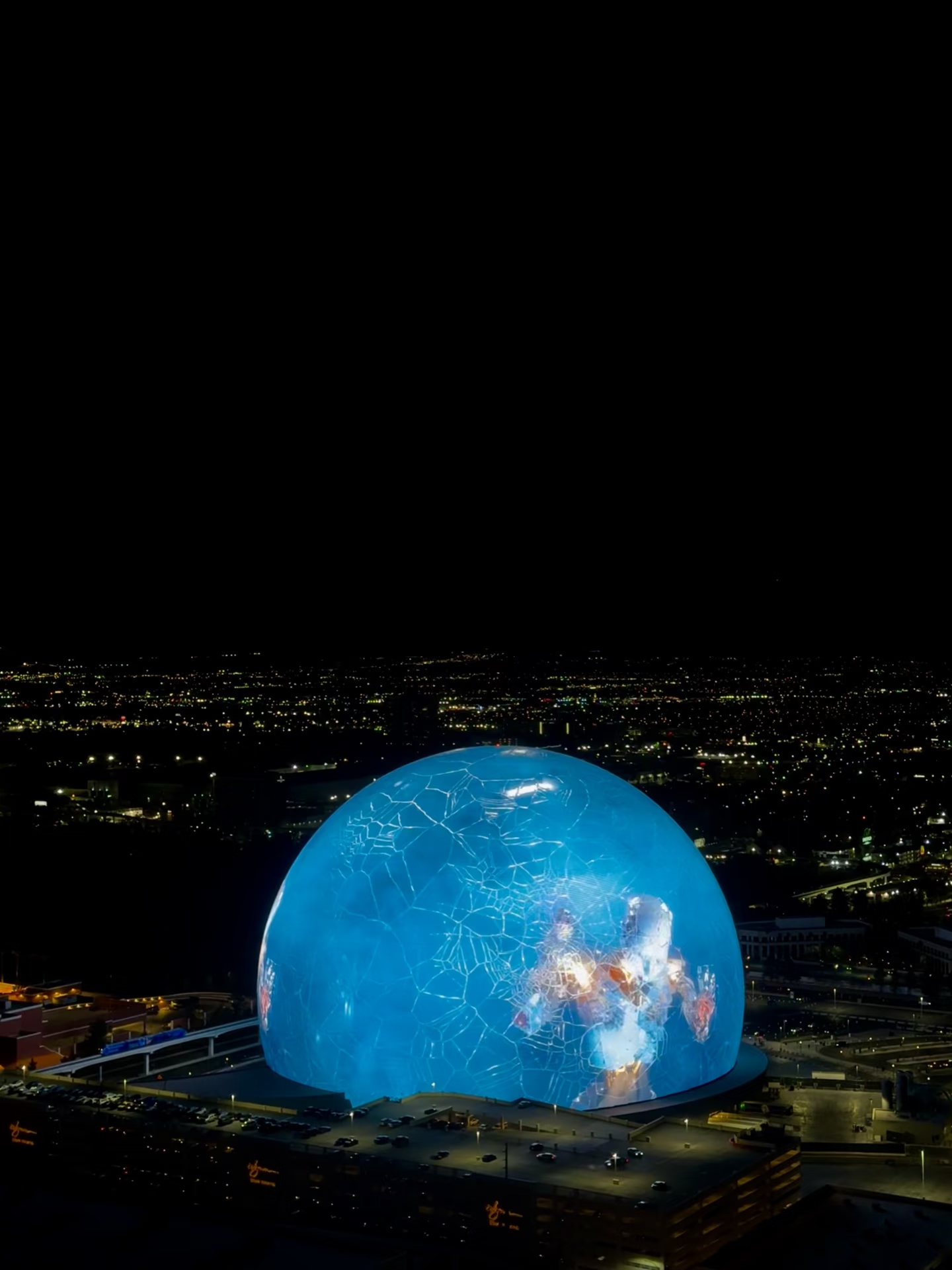 重塑视界,引领未来:探秘LED球形屏如何定义沉浸式显示新纪元(图1) 重塑视界,引领未来:探秘LED球形屏如何定义沉浸式显示新纪元(图1)